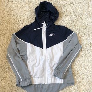 NEW Nike Windbreaker